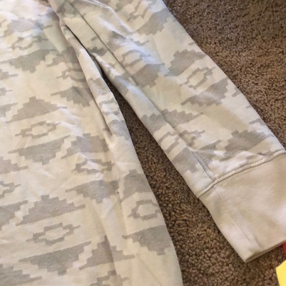 Sweatshirt - Picture 3 of 3